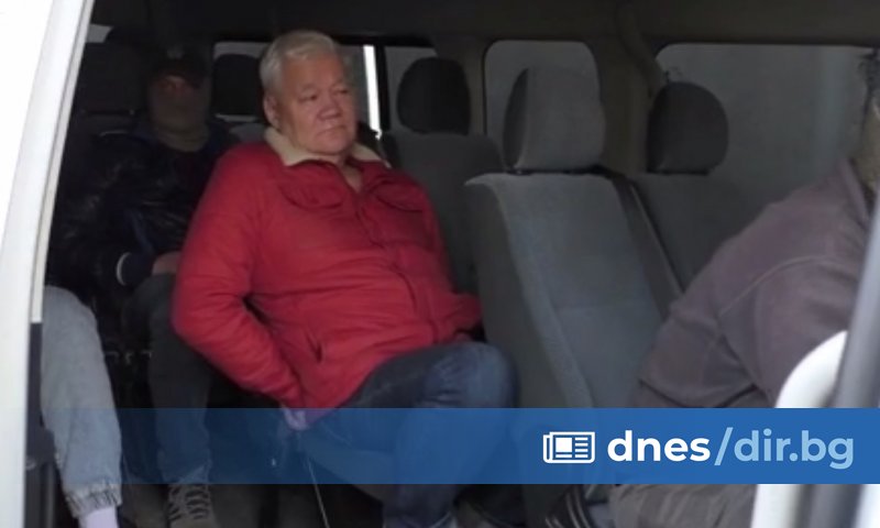 По думите на Шонов към него са се обърнали служители