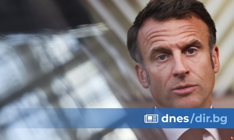 Този контекст донякъде се втвърди, усложнява се и заплашва да