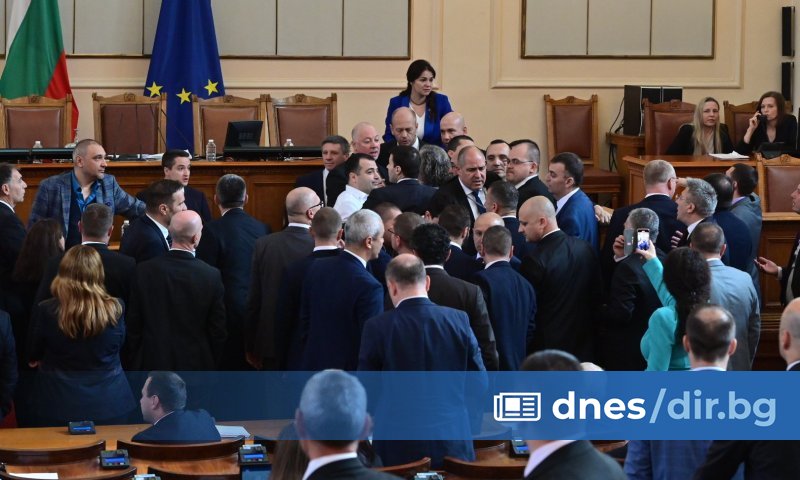 На тези хора трябва да се дава институционален отговор. Възраждане