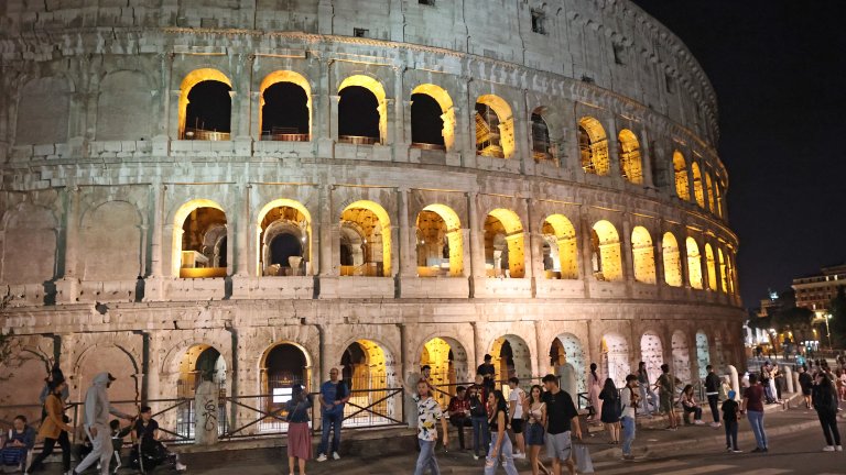 Орди от мишки и плъхове нападат Колизеума