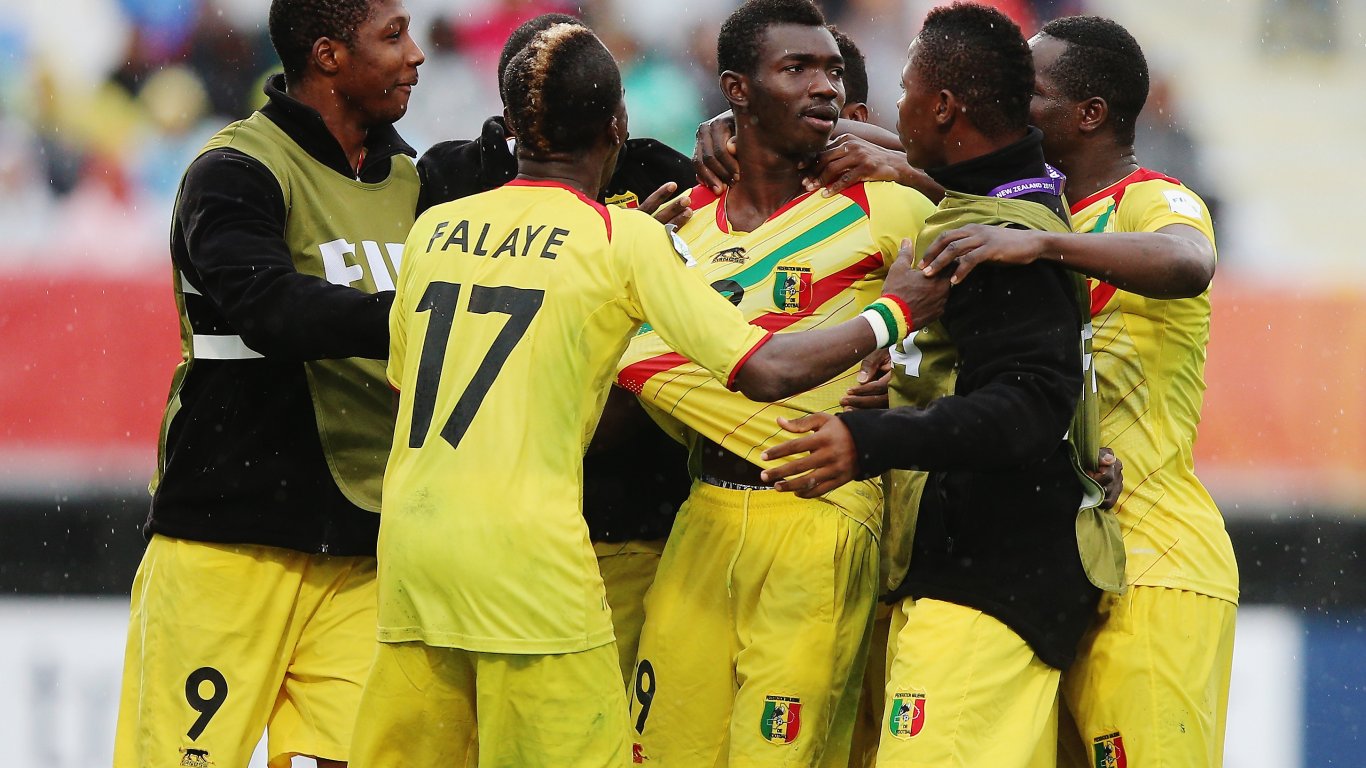 Фарс в Мали, затворник ще ръководи местния футбол