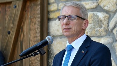 Какво да коментирам повече от това всички го виждаме беше