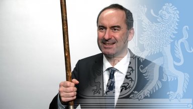 В понеделник Шолц заяви чрез свой говорител че инцидентът трябва