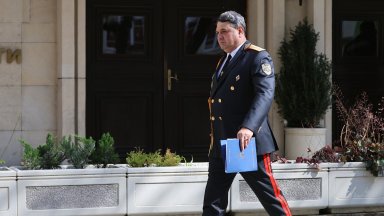 Пред БНР Тодоров уточни че още на 23 август в