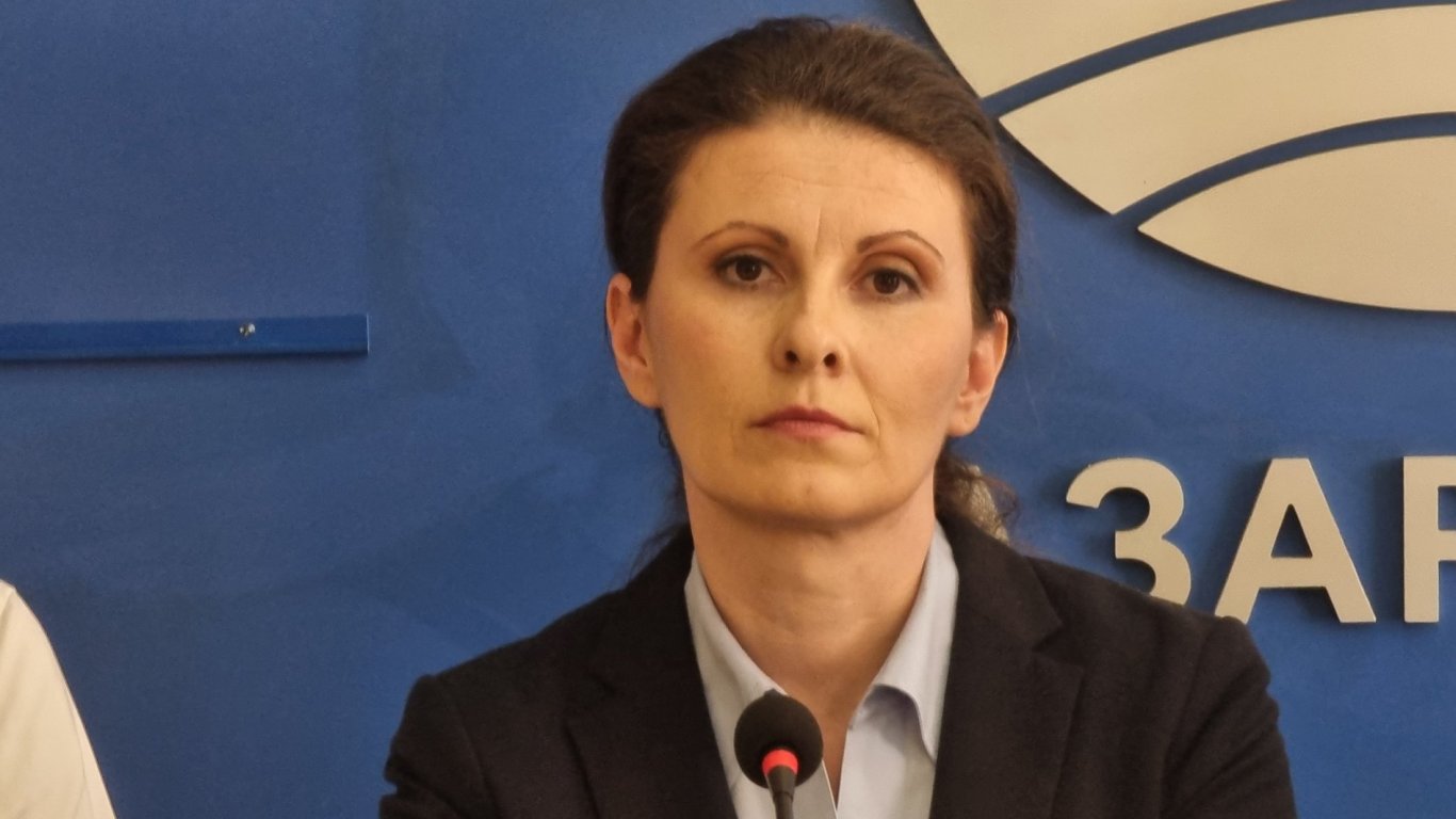 "Жена с мъжки характер и немска дисциплина": "Възраждане" обяви кандидата си за кмет на Пазарджик