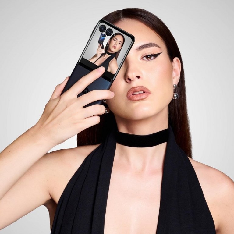 Модното дуо на сезона: Motorola Razr и Answear обединяват сили в ексклузивно партньорство за всички вас