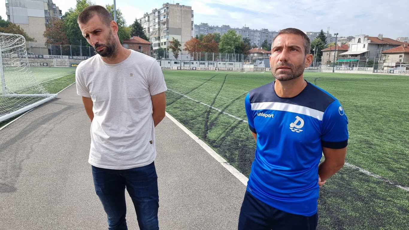 Треньорът на ФК "Дунав": Обучени сме да прибираме децата дори само при дъжд 