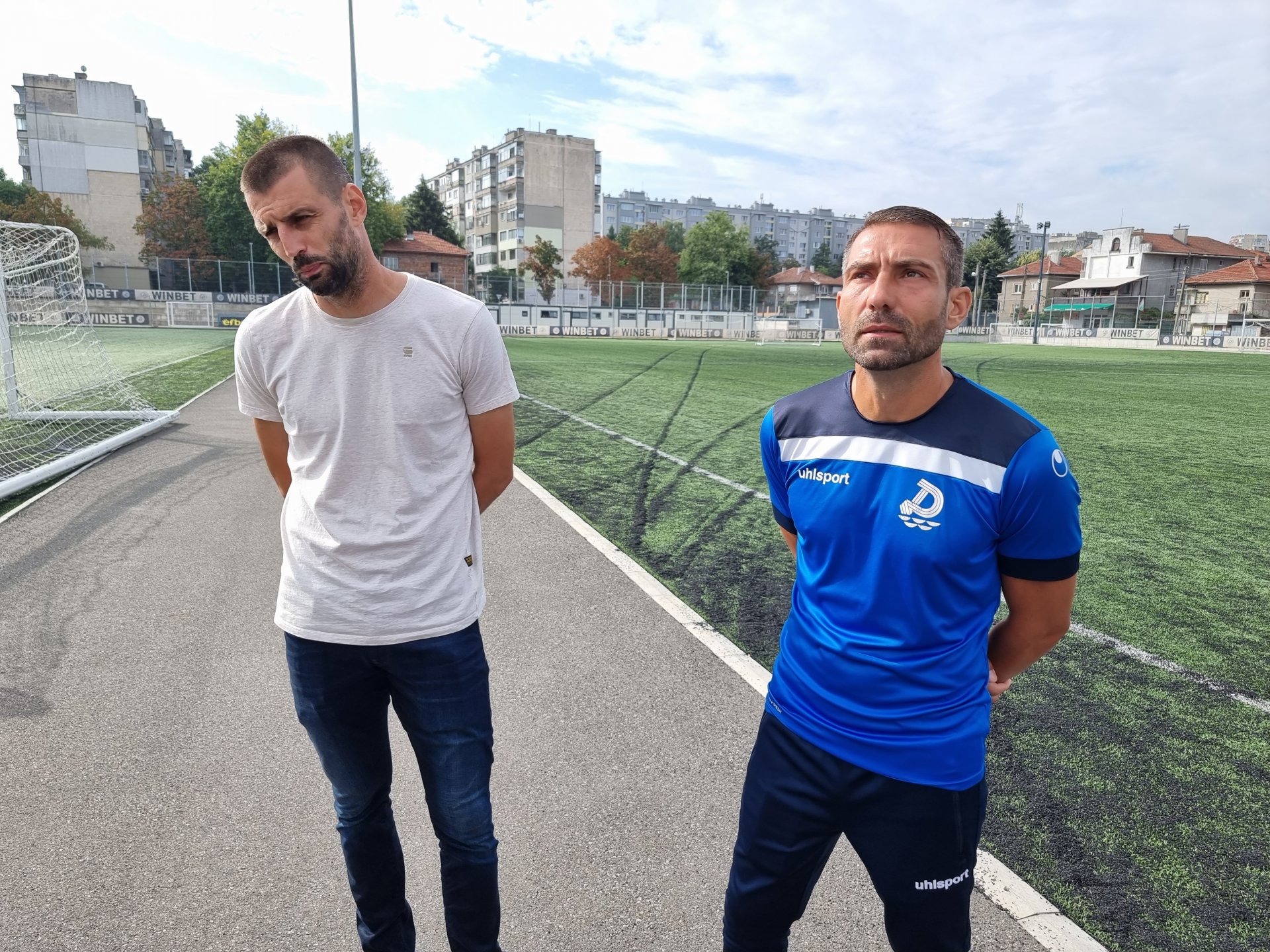 Деян Димов (л) - председател на ФК „Дунав“, и Динко Демерджиев - треньор на футболния клуб 