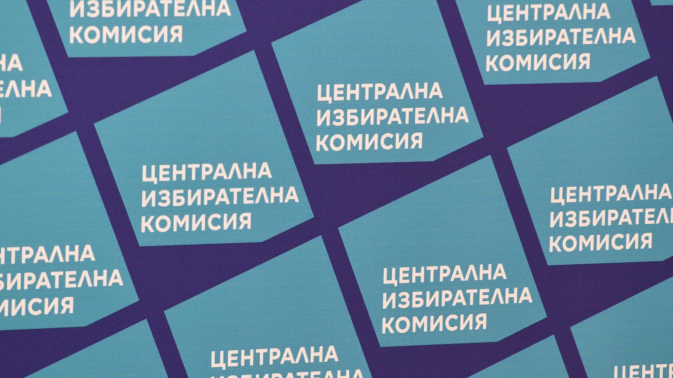 ЦИК отхвърли искането за публичен тест на машините за гласуване, нямало правно основание