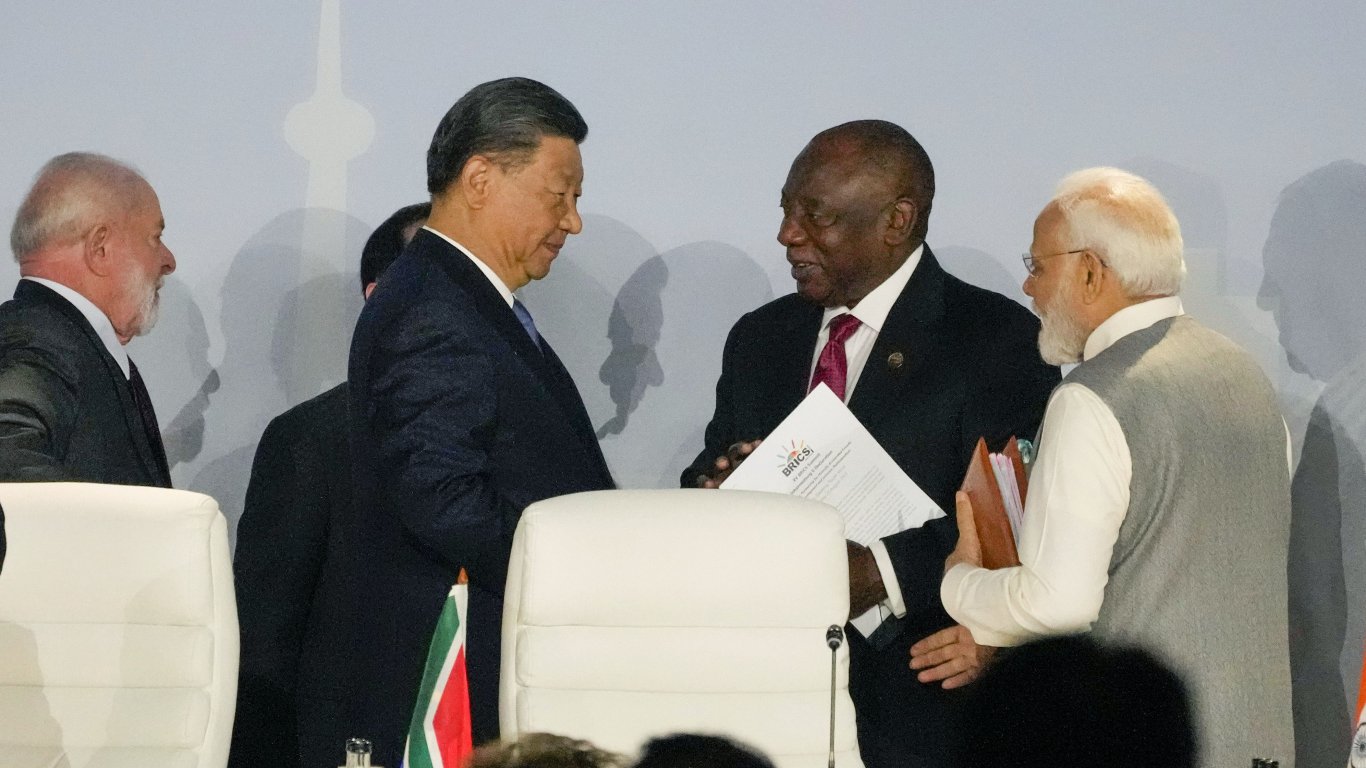 Какво значи Си Цзинпин да пропусне Г-20 в Индия