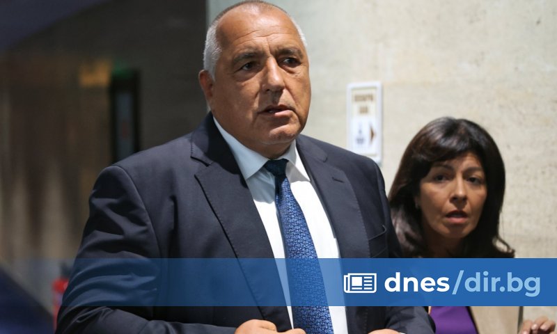 Президентската институция има две основни задачи: да обединява, и ако