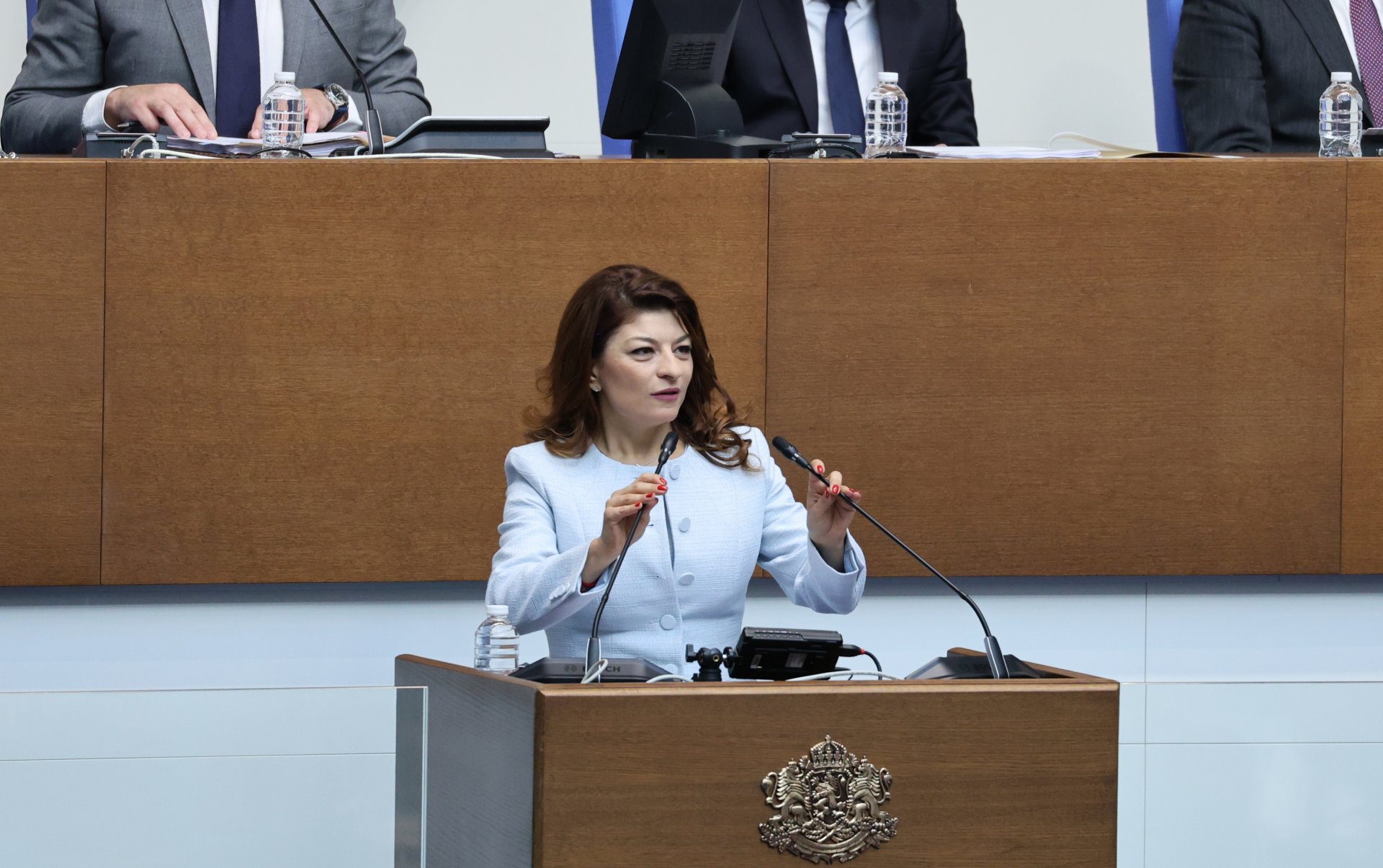 Председателят на парламентарната група на ГЕРБ-СДС Десислава Атанасова
