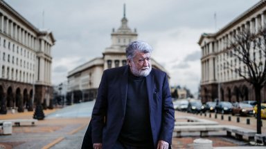 Да си подариш победата от изборите на едни случайни хора