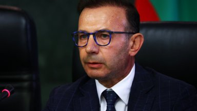 Считаме че има и други замесени лица и при първия