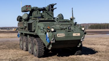 Какво знаем за бойната машина "Страйкър", с която може да се въоръжи България