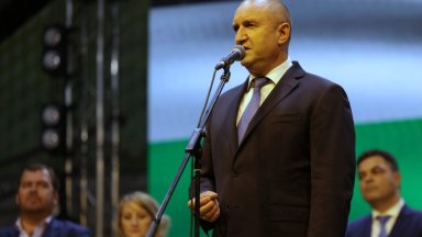 Радев присъства на тържеството по случай 76 години от създаването