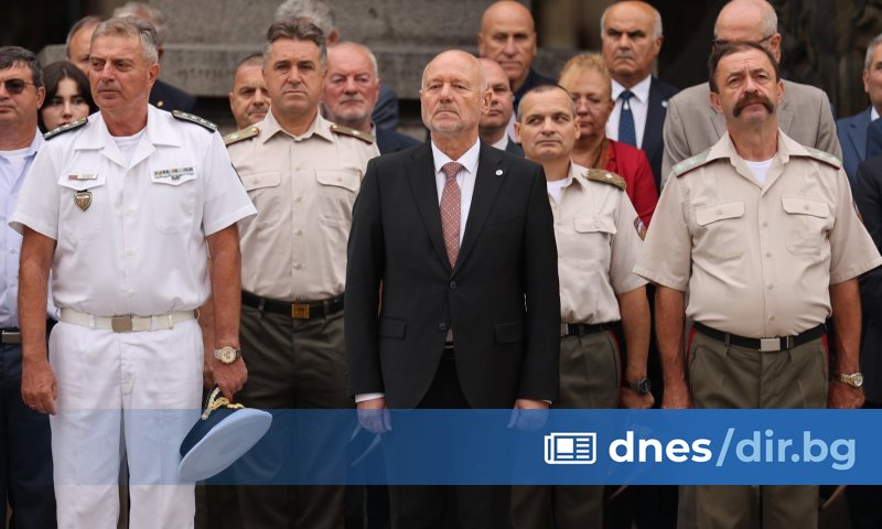 Тагарев се е запознал с гледните точки на двете страни,