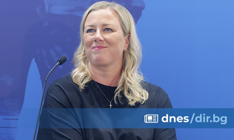 През август Урпилайнен съобщи, че до ноември ще обмисли поканата