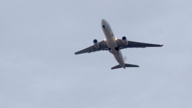 Действията на превратаджиите тогава принудиха Ер Франс и други превозвачи