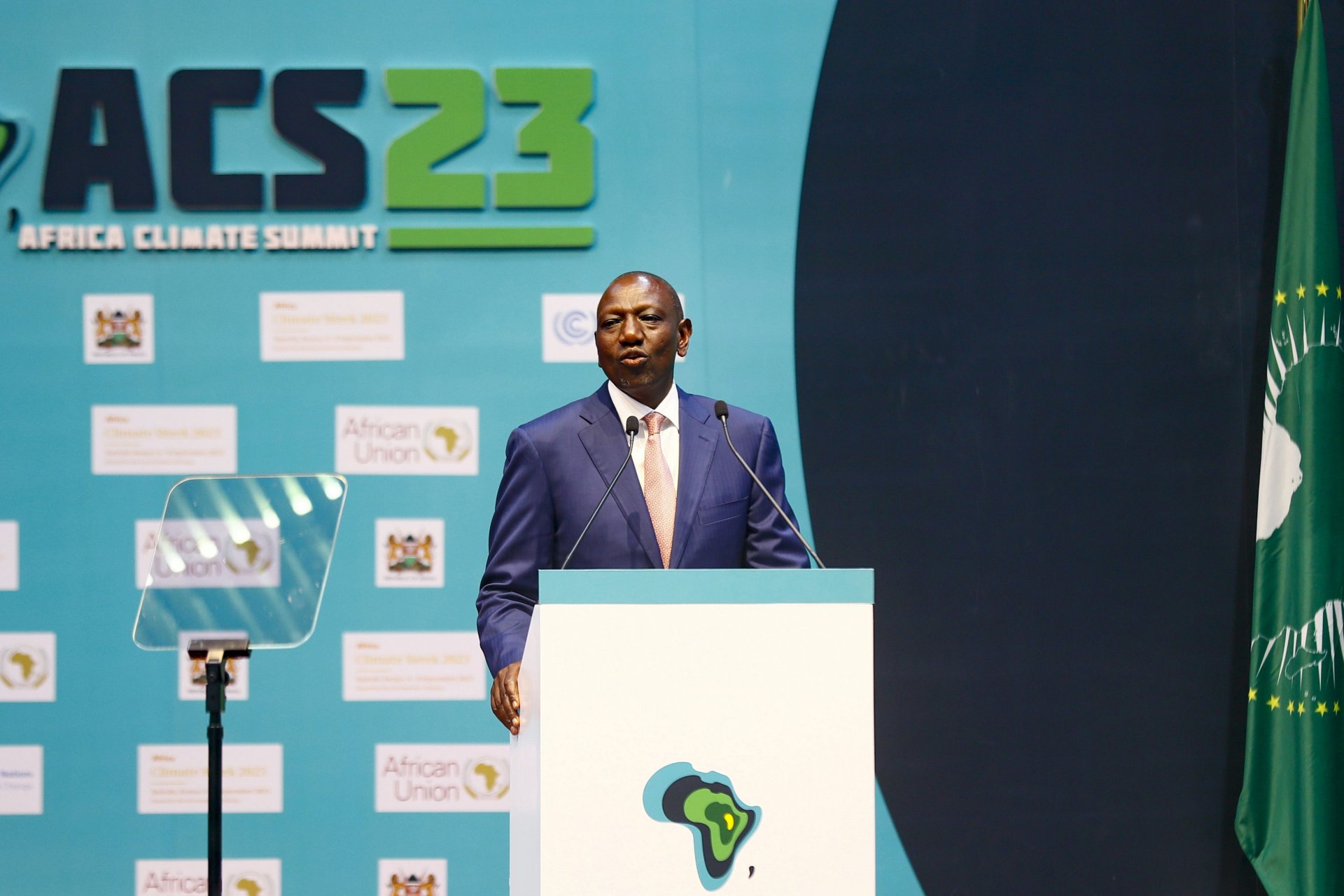Президент на Кения Уилям Руто открива първата Африканска среща за климата