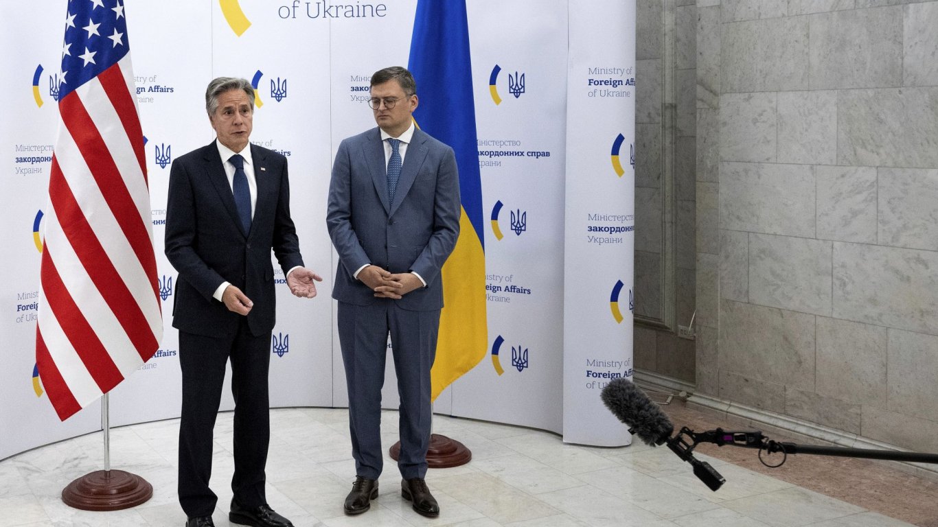 Изненадваща визита на Блинкън в Киев. Кремъл коментира: САЩ плащат за война до последния украинец