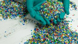 Авангарден завод в Швеция обработва почти 100% от отпадъчната пластмаса