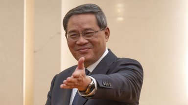 В понеделник Антъни Албанезе беше приет от усмихнатия президент Си