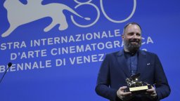 "Клети създания" спечели голямата награда "Златен лъв" за най-добър филм на кинофестивала във Венеция