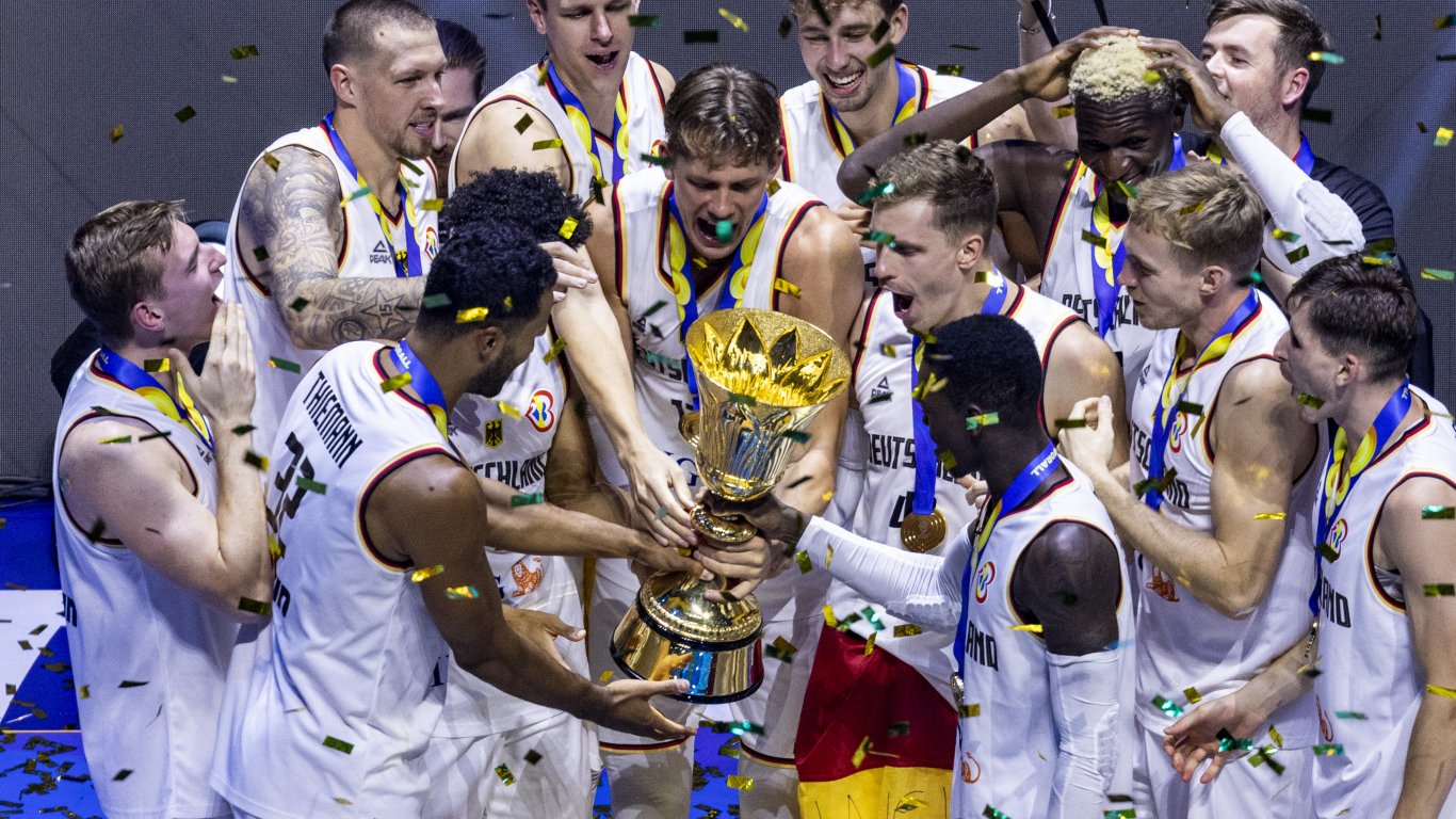 Германия пише история и стъпи на световния баскетболен връх
