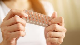 Приемът на болкоуспокояващи и противозачатъчни едновременно повишава риска от образуване на тромби
