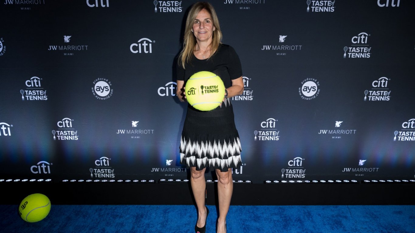 Световна №1 в тениса е заплашена от затвор, оправдава се с бившия си съпруг