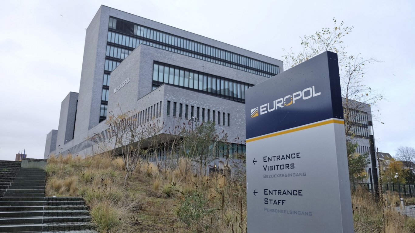 Европол: Изостанахме, паралелната глобална криминална икономика отиде далеч