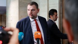 Делян Пеевски поиска Асен Василев да преосмисли взаимодействието си с парламента