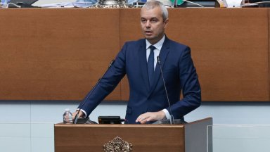 Костадин Костадинов получи наказание заради обиди към депутатите