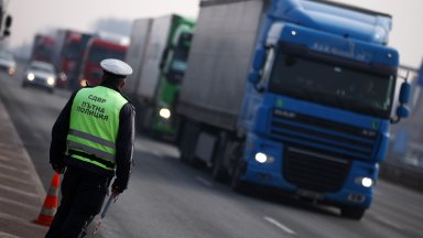 До месец започва електронното известяване на шофьорите за наложени глоби