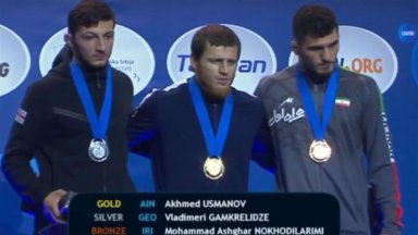 Скандал на световното по борба: Украински медалист отказа снимка с шампиона от Русия