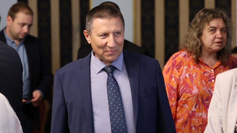 Сарафов: Главният прокурор да е под контрол, но без децентрализация на прокуратурата