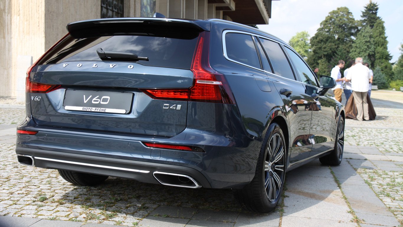 Volvo V60 D4