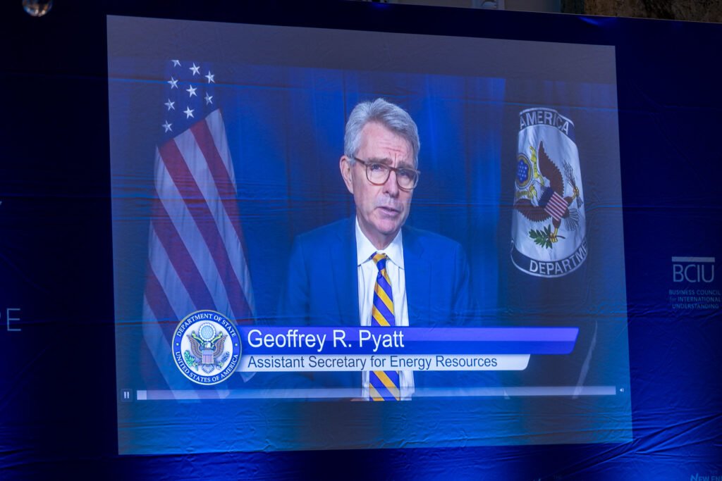 Видеообръщение на Джефри Паят, помощник – държавен секретар по енергийните въпроси на САЩ