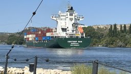 Белослав пред транспортна блокада: старият ферибот излиза в ремонт, новият се бави