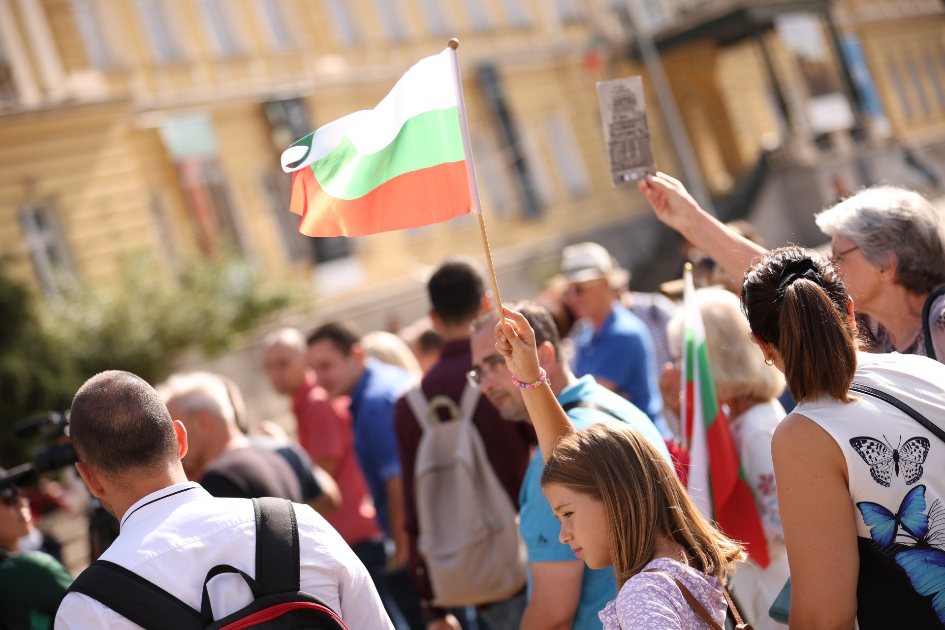В София тържественото честване на Деня на Независимостта на България започна в 11 часа на площад "Александър I" .