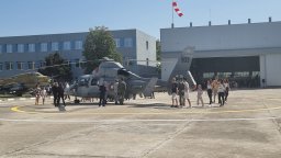  Първото летище за медицински хеликоптери у нас бе открито в Долна Митрополия (снимки)
