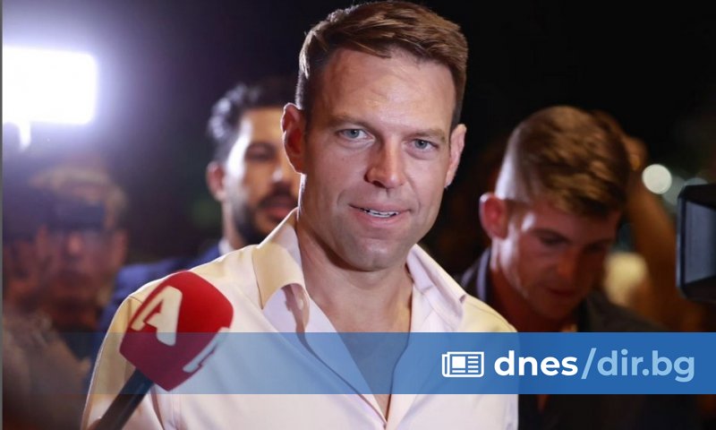 Кой тук се противопоставя на това еднополовите двойки да имат