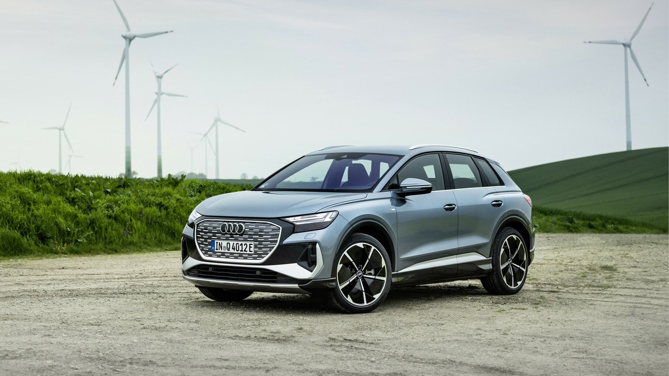 Audi Q4 e-tron е подобрено с по-голям пробег и по-бързо зареждане