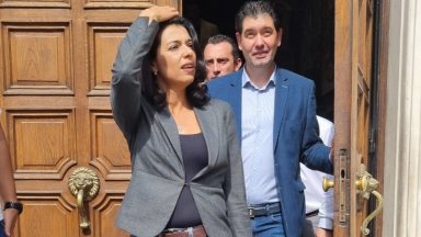 Г н Зафиров нека си прави сметката кой е бил моторът