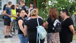 Нов протест след двойното убийство в Лозен: Защо все още няма заведено дело