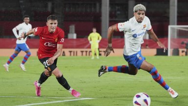 Младок вкара дебютен гол за Барса при разочарование в Майорка (видео)