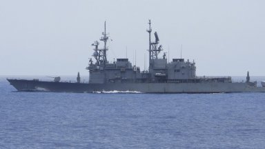 Китайската брегова охрана започна миналия месец редовни патрули около контролираните