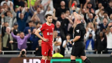 Драма в Англия: VAR, 2 червени картона, автогол, контузия и Тотнъм спряха Ливърпул