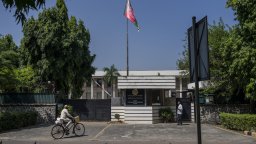 Посолството на Афганистан в Индия прекратява дейността си